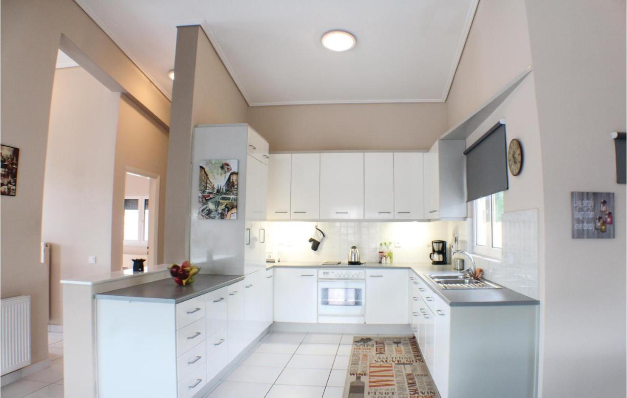 Amazing Home In Chalkida With Wifi Zewnętrze zdjęcie