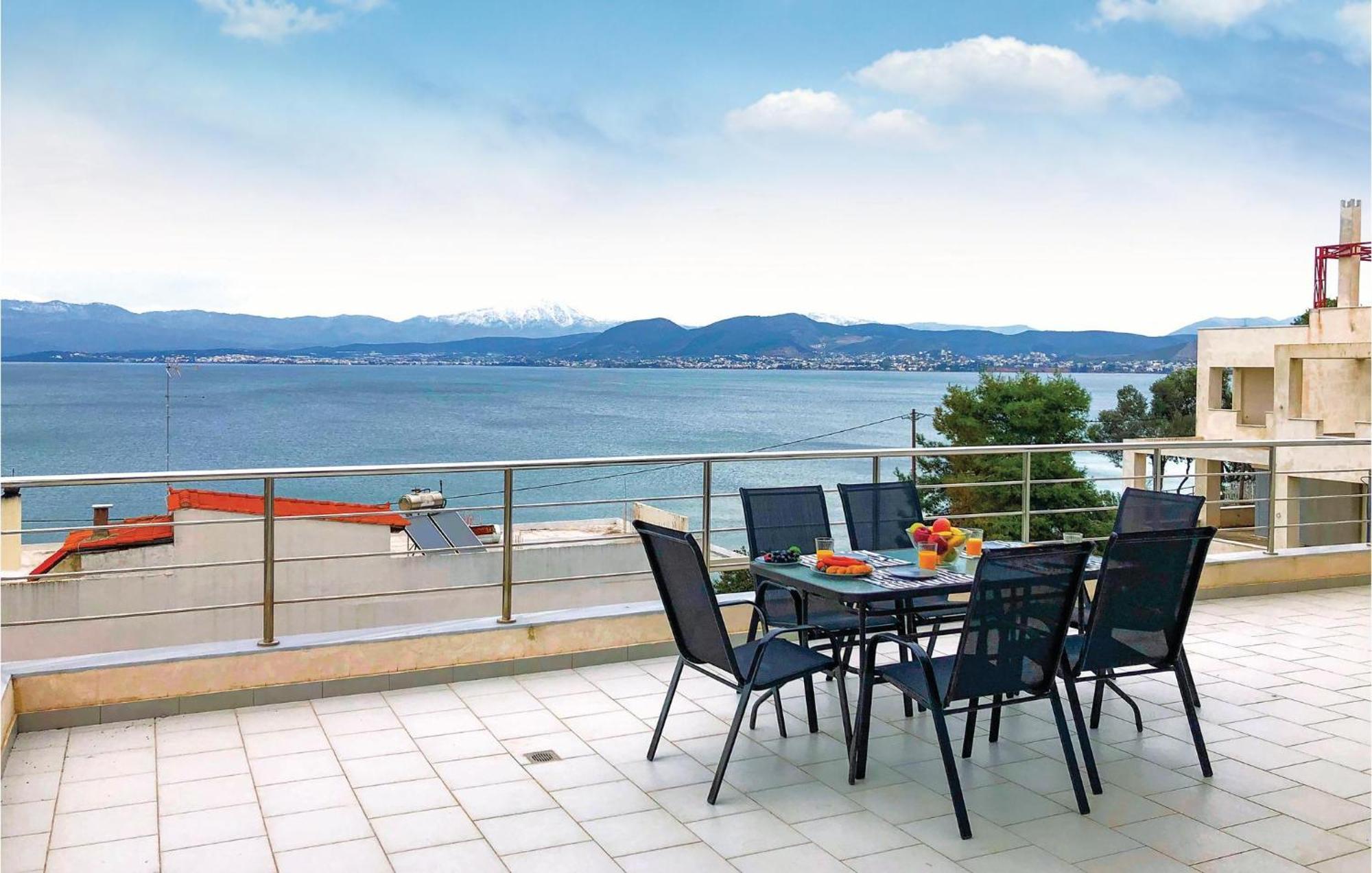 Amazing Home In Chalkida With Wifi Zewnętrze zdjęcie