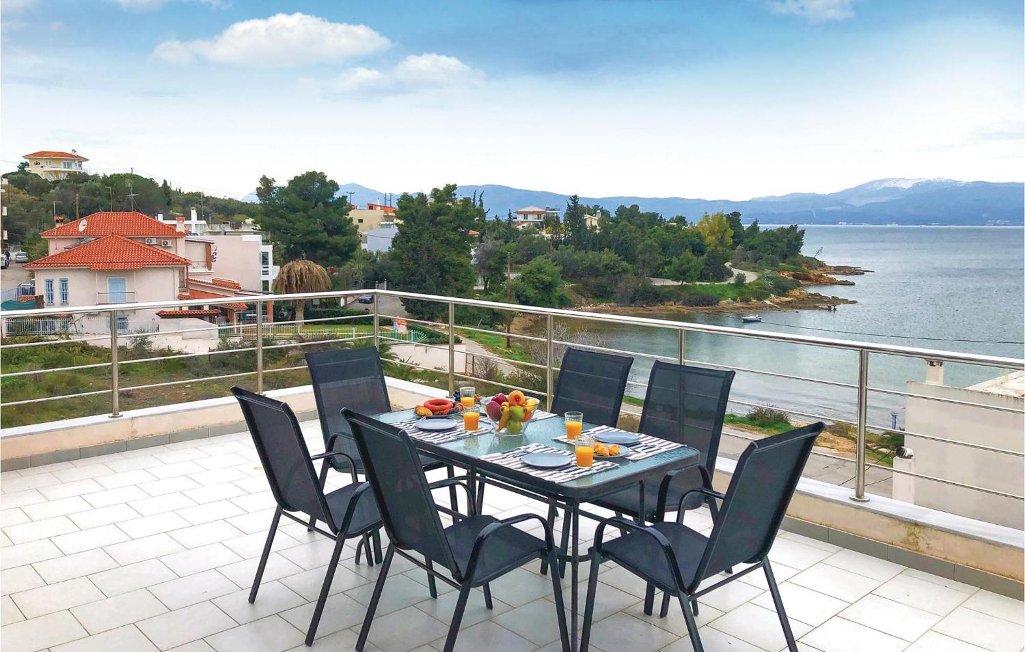 Amazing Home In Chalkida With Wifi Zewnętrze zdjęcie